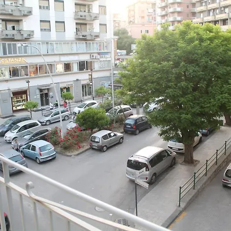 住宿加早餐酒店 Vacanze 卡尔塔尼塞塔