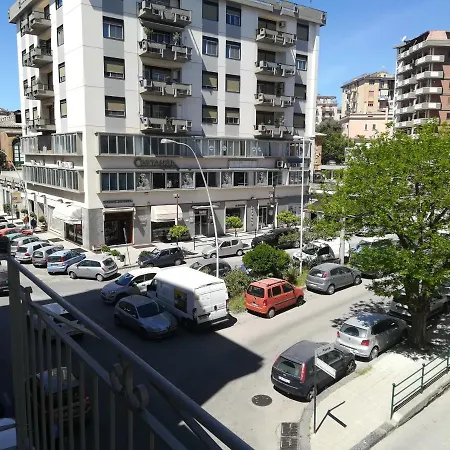 住宿加早餐酒店 Vacanze 卡尔塔尼塞塔